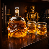 Whiskey Decanter - Edition: Set with Bottles and Glasses
