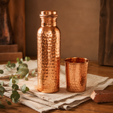 Set di Rame Forgiato CasaBellaItalia – Bottiglia da 950ml e Bicchiere da 350ml – Ideale come Regalo