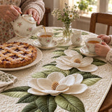 Tovaglia Grazia nei Fiori con servizio da tè in cucina